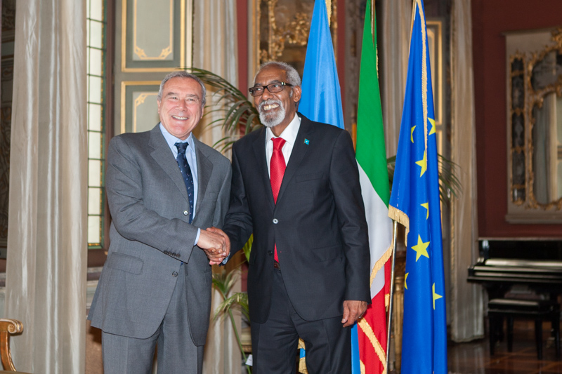 PresidenteParlamentoSomalia_2014