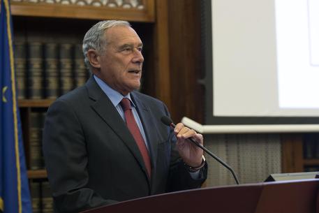 Mafia: Grasso, crescita nazione legata a contrasto criminalità