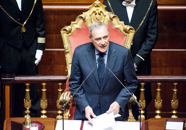 Pietro Grasso Presidete del Senato il discorso di insediamento Pietro Grasso Pietro Grasso Presidete del Senato il discorso di insediamento Pietro Grasso
